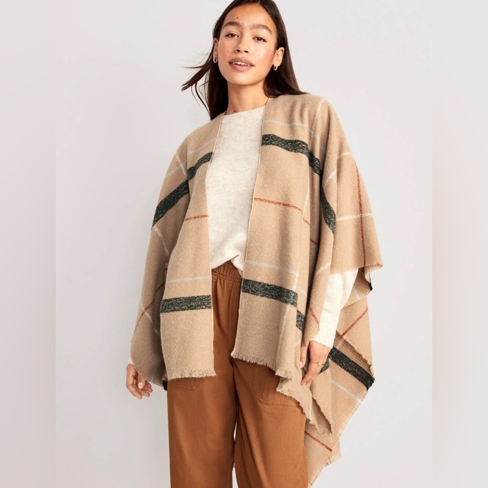Old Navy Women’s Flannel Poncho